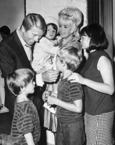 Jayne Mansfield and Mickey Hargitay With Their Children