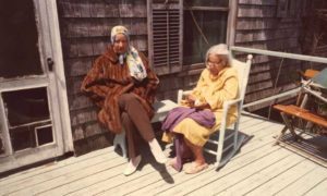 4-Grey-Gardens-(1975)